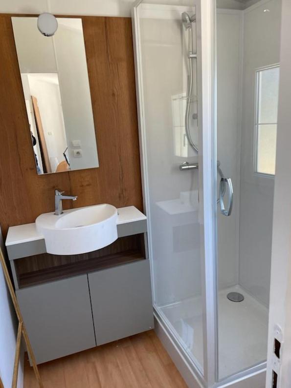 Hotel Tiny House Souvans Exteriér fotografie